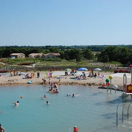 Chalet 2 Avec Piscine Chauffee Pres Du Du Jaunay, Ideal Familles - Fr-1-783-7