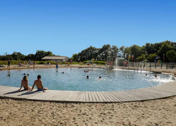 Au Calme 2 Pres Du Du Jaunay - Fr-1-783-7 *